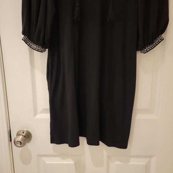 Garnet Hill Lyric Knit Dress Size Small Black White Embroidered Peasant Boho - Picture 10 of 13